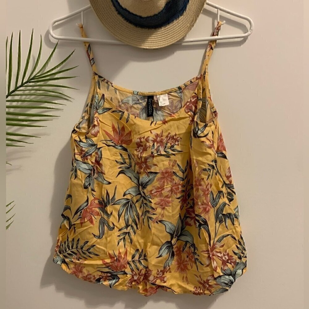 H&M Divided 100% Viscose Floral Crop Top NWT
